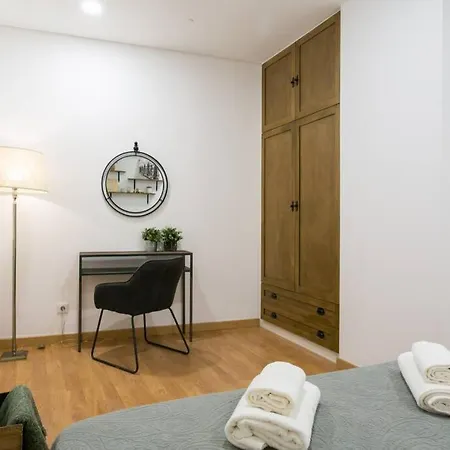 Apartment Jp39 - Baixa 18th Century Tiles With 2 Bdr!