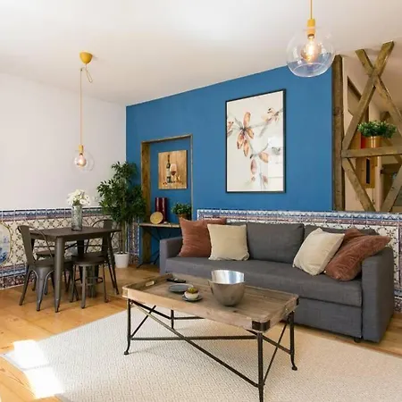 Jp39 - Baixa 18th Century Tiles With 2 Bdr! 리스본